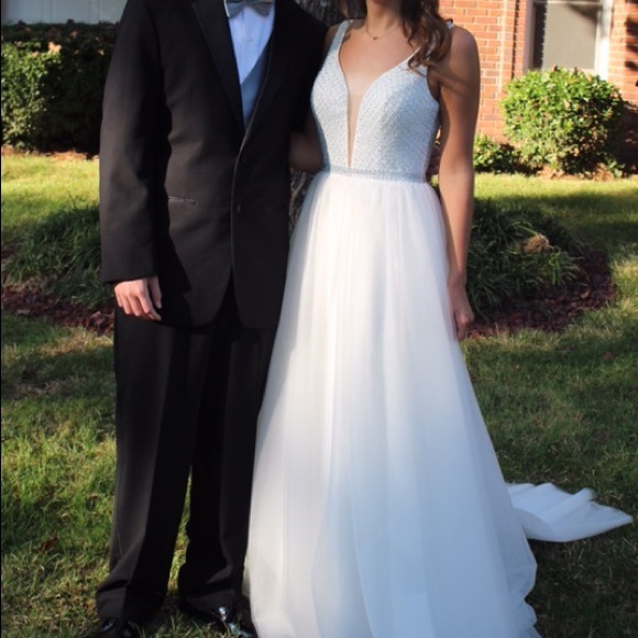 Vienna White Prom Dress - Picture 6 of 6